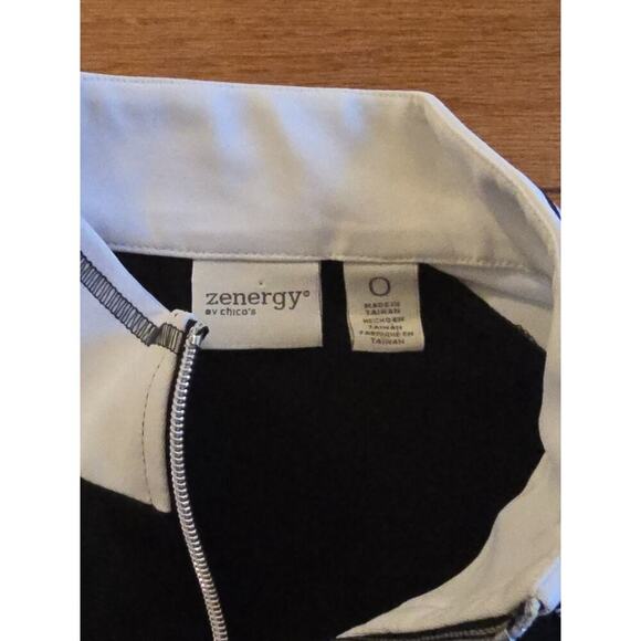 Zenergy By Chico’s Womens Full Zip Jacket Black/White Pockets Size 0 Sz Small - Picture 3 of 6
